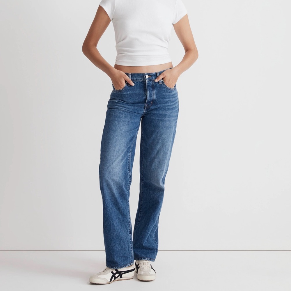 Madewell low-slung straight jean in palmina wash, size 33T